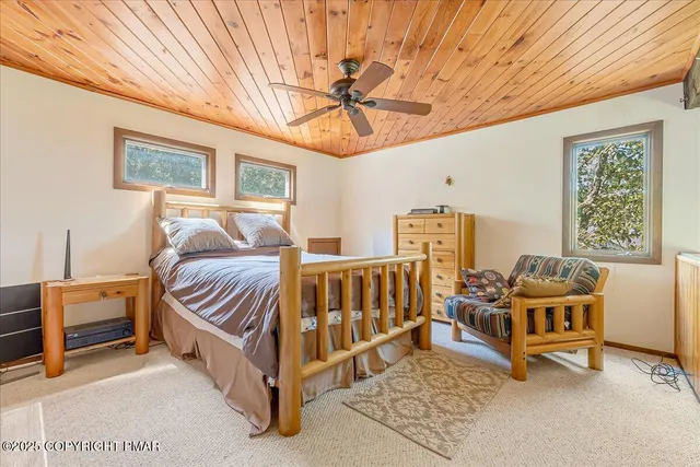 $449,600 | 262 Overlook Way, Tannersville, PA 18372