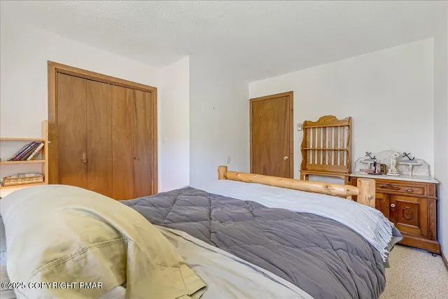 $449,600 | 262 Overlook Way, Tannersville, PA 18372