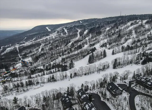 $449,600 | 262 Overlook Way, Tannersville, PA 18372