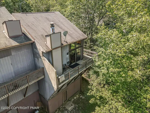 $449,600 | 262 Overlook Way, Tannersville, PA 18372