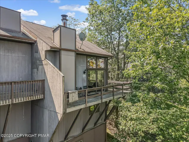 $449,600 | 262 Overlook Way, Tannersville, PA 18372