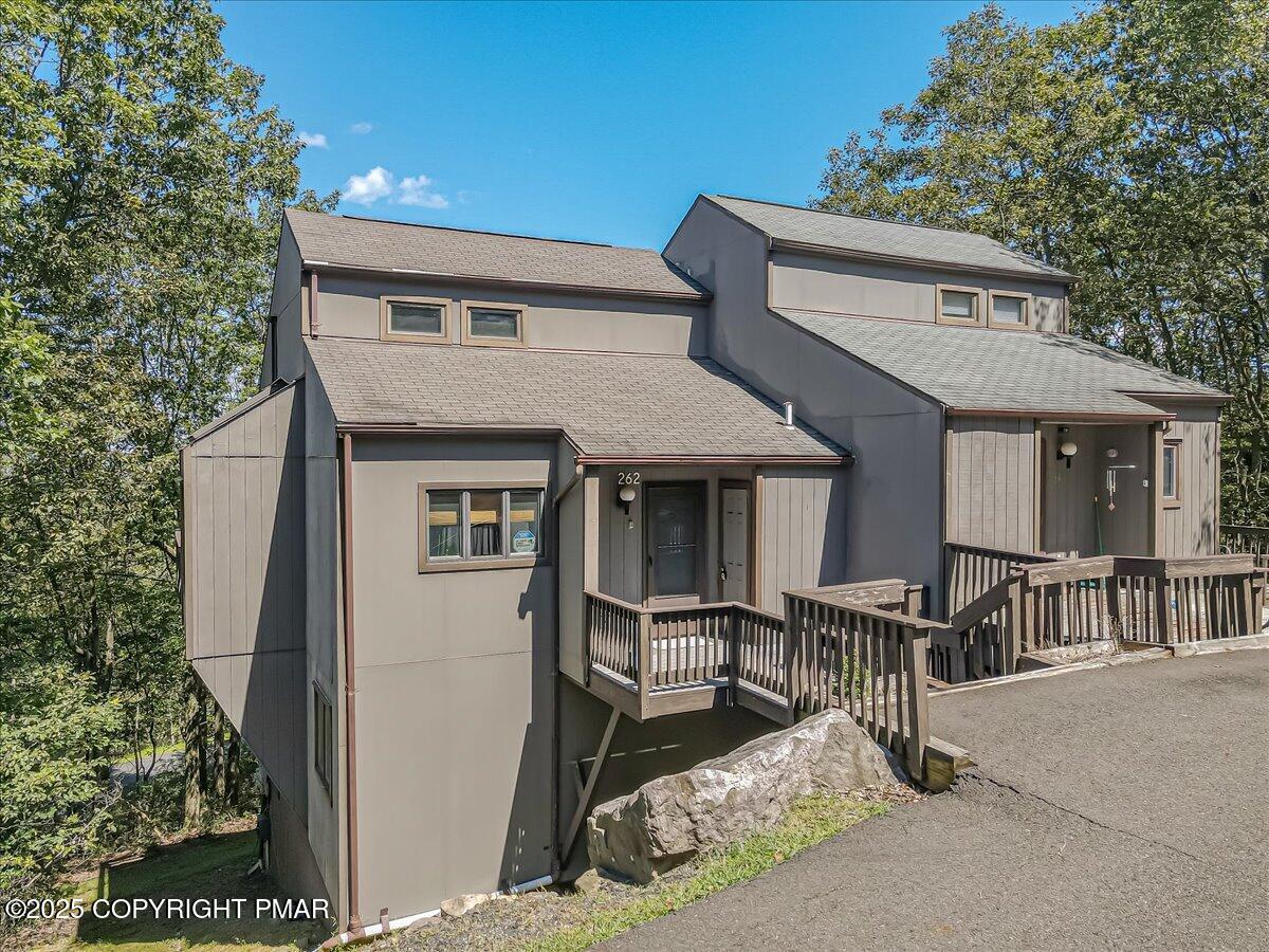 262 Overlook Way Tannersville, PA 18372 - Photo 64 of 82 03-Photo Aug 22 2025, 1 28 14 PM