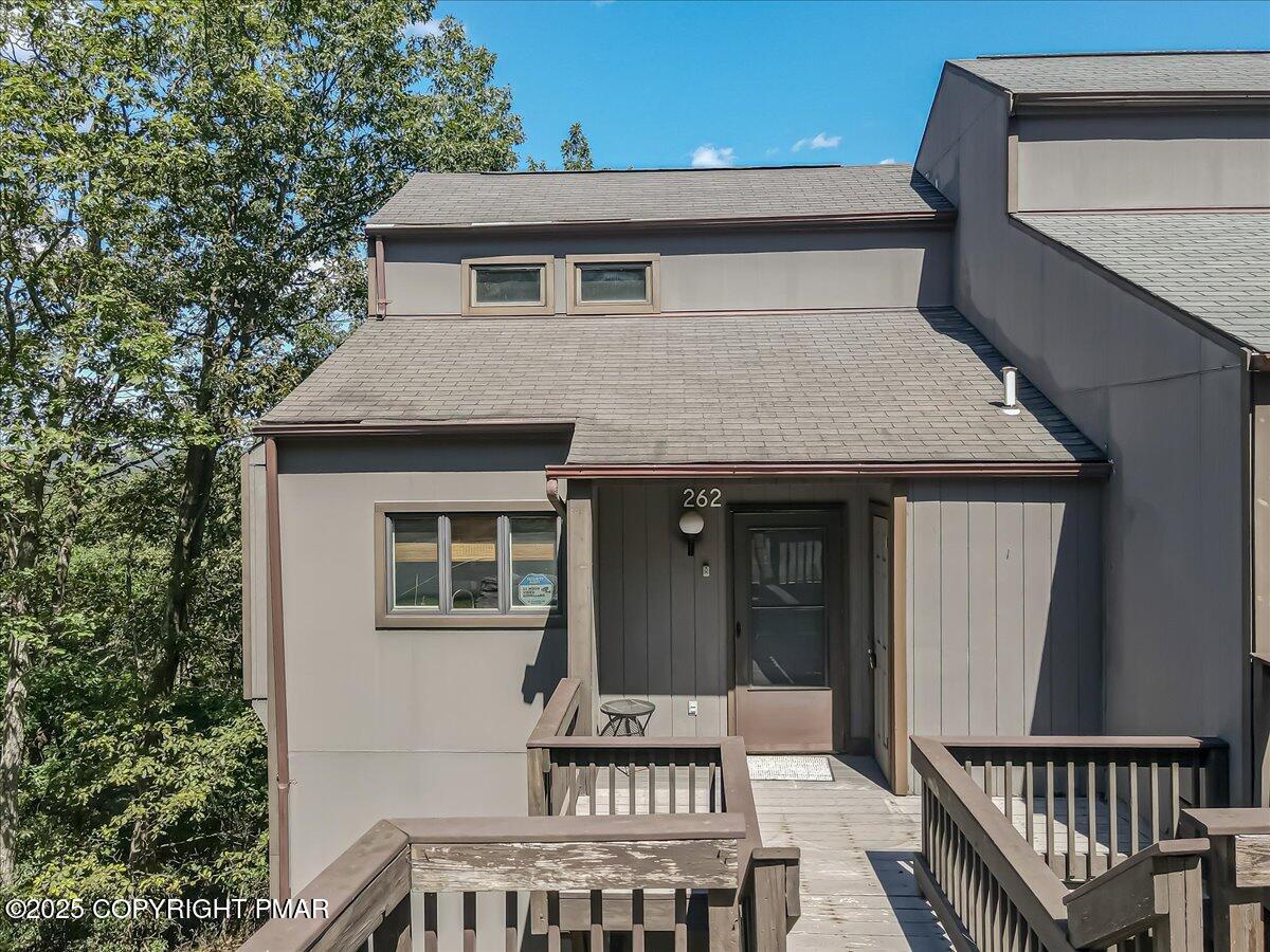 262 Overlook Way Tannersville, PA 18372 - Photo 66 of 82 05-Photo Aug 22 2025, 1 28 43 PM