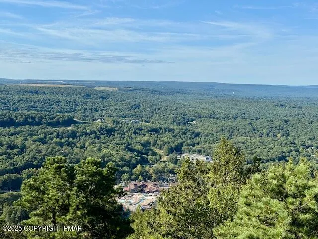 $449,600 | 262 Overlook Way, Tannersville, PA 18372