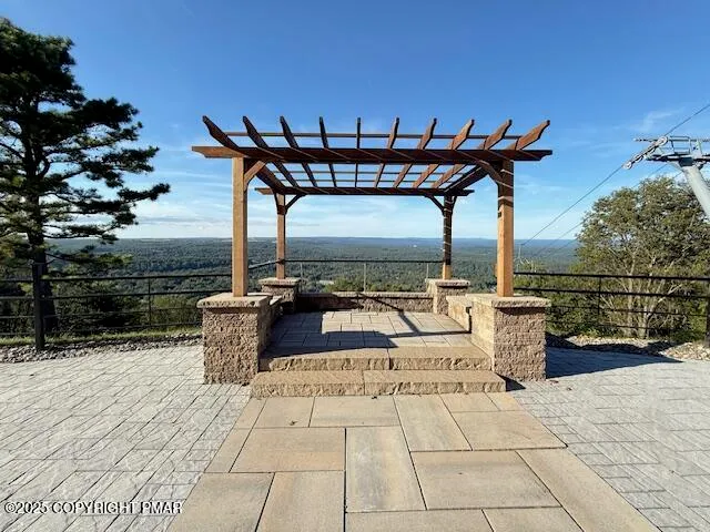 $449,600 | 262 Overlook Way, Tannersville, PA 18372