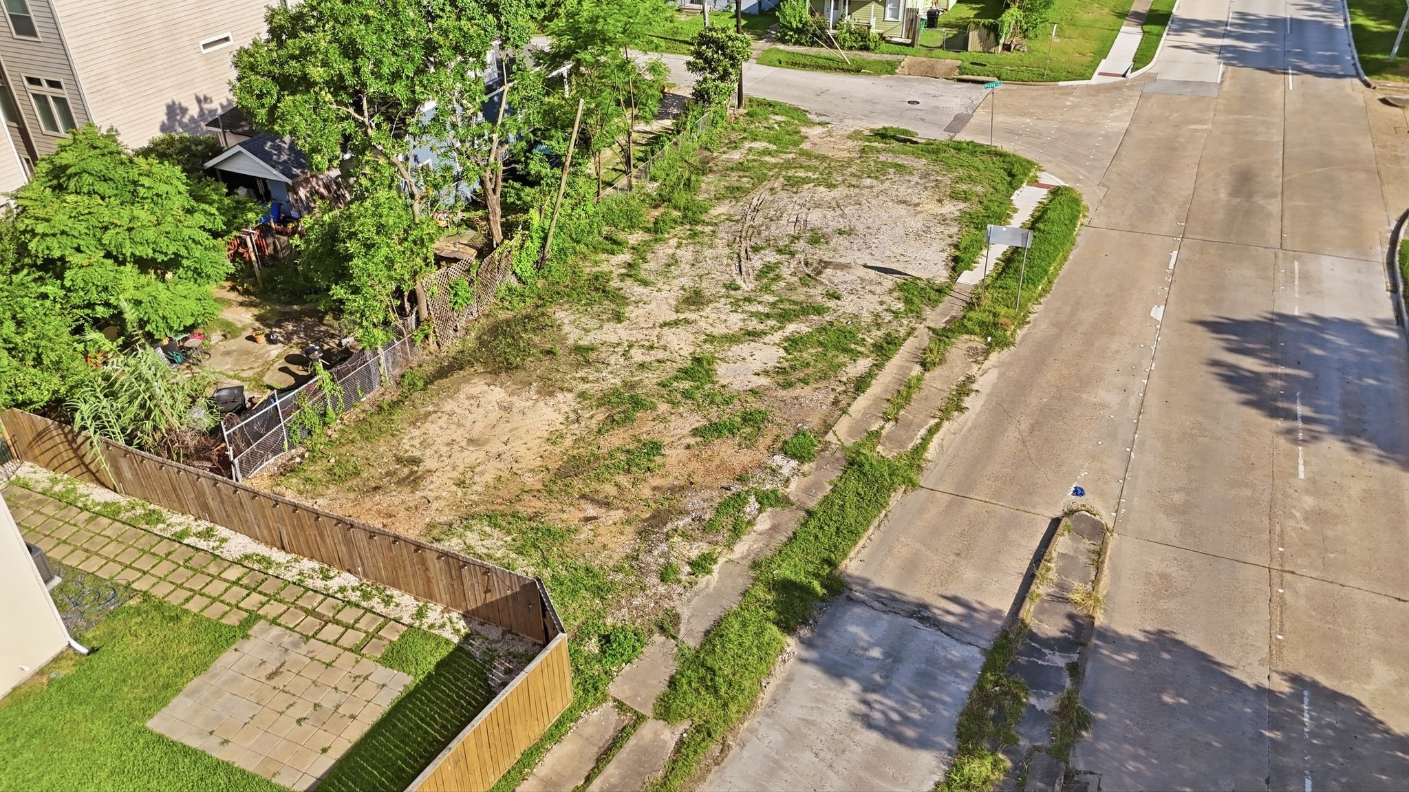 5342 Petty Street Houston, TX 77007 - Photo 2 of 22