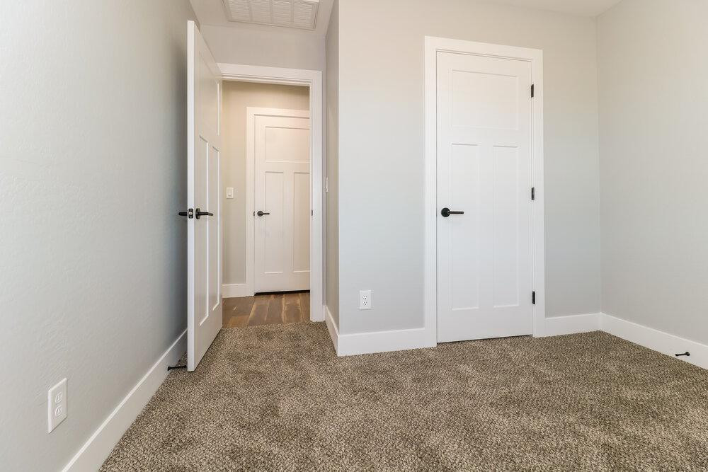 3865 West Gaby Road Phoenix, AZ 85041 - Photo 12 of 16 a view of an empty room