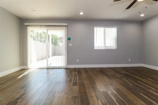 $2,120 | 3865 West Gaby Road, Phoenix, AZ 85041