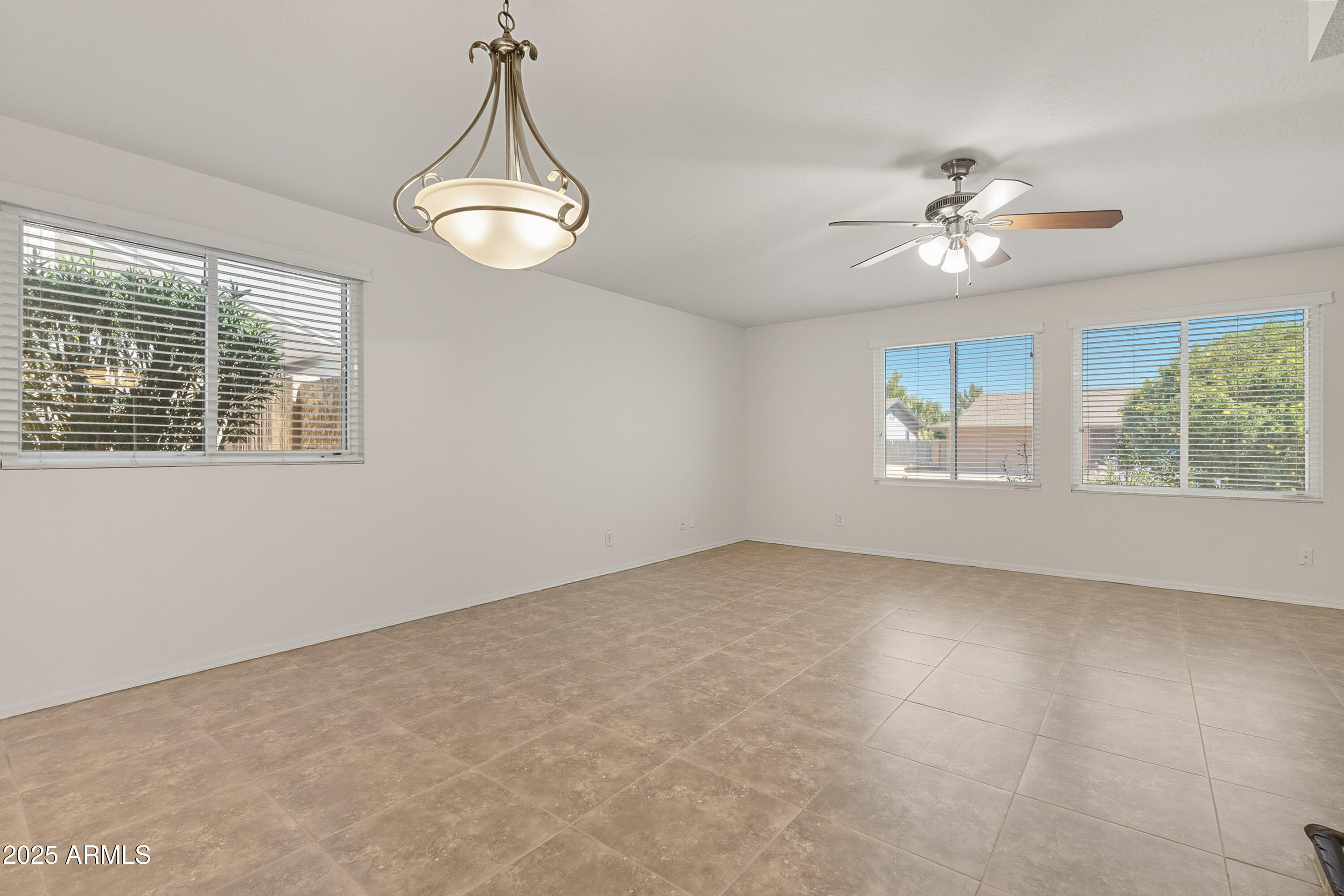 12154 South Ki Road Phoenix, AZ 85044 - Photo 14 of 52 Ki -14