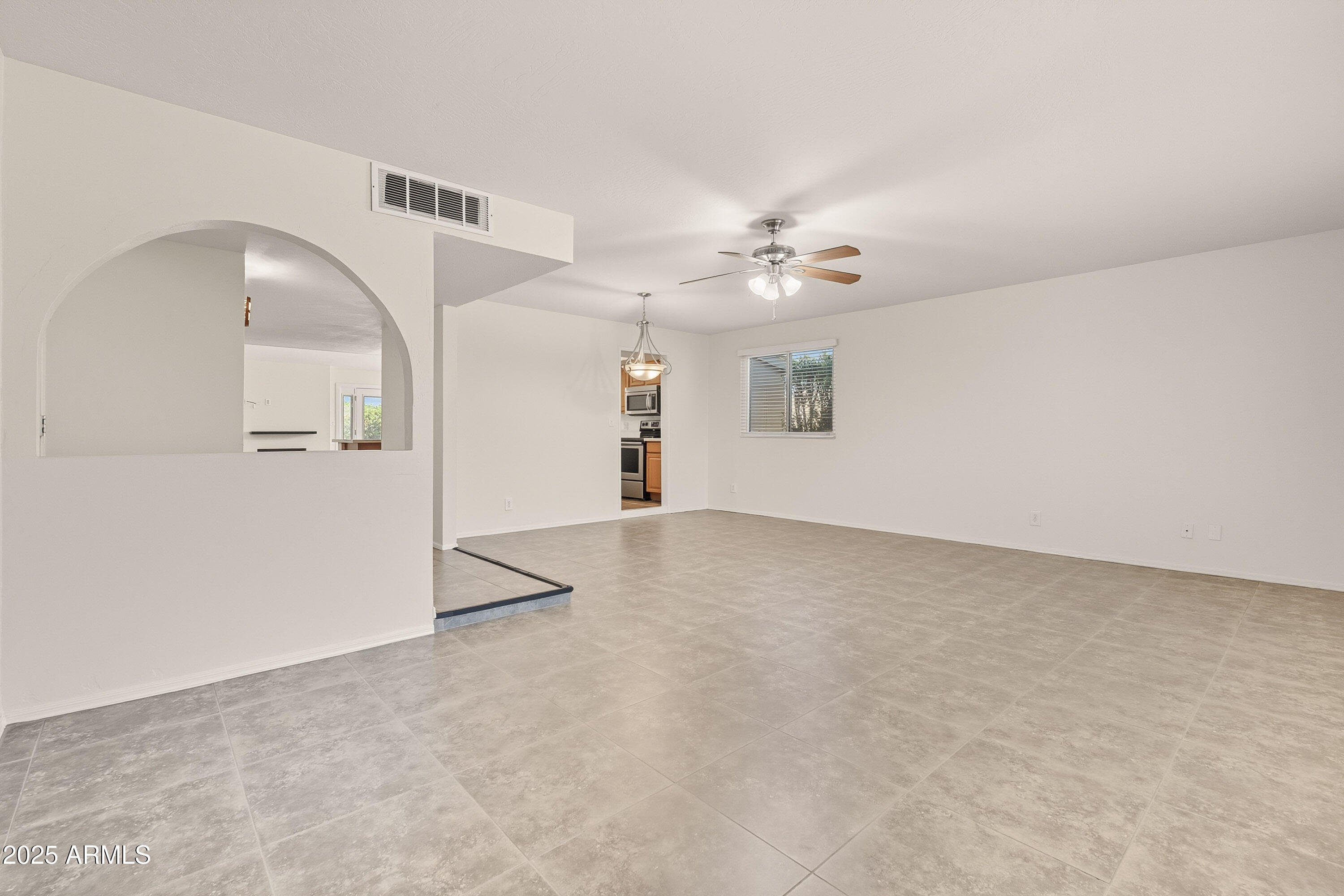 12154 South Ki Road Phoenix, AZ 85044 - Photo 9 of 52 Ki -9