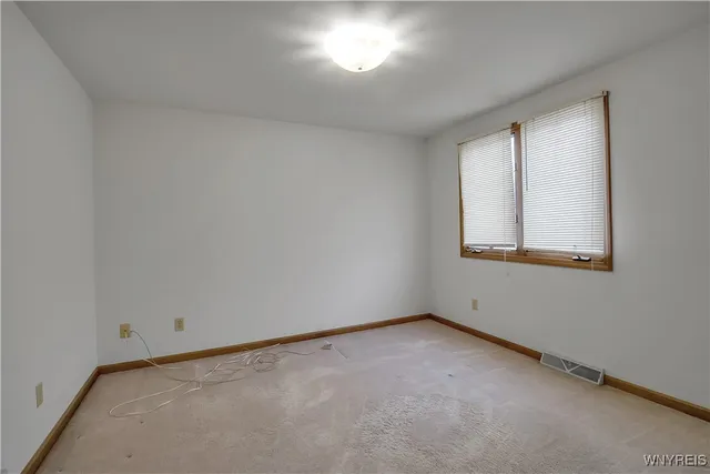 $199,900 | 537 Burroughs Drive, Amherst, NY 14226