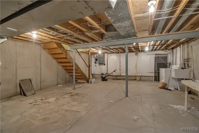 $199,900 | 537 Burroughs Drive, Amherst, NY 14226