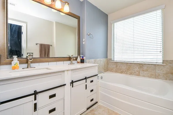 $210,000 | 13600 Breton Ridge Street, Unit 16B, Houston, TX 77070