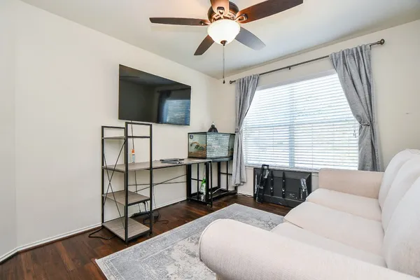 $210,000 | 13600 Breton Ridge Street, Unit 16B, Houston, TX 77070