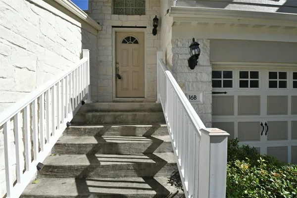 $210,000 | 13600 Breton Ridge Street, Unit 16B, Houston, TX 77070