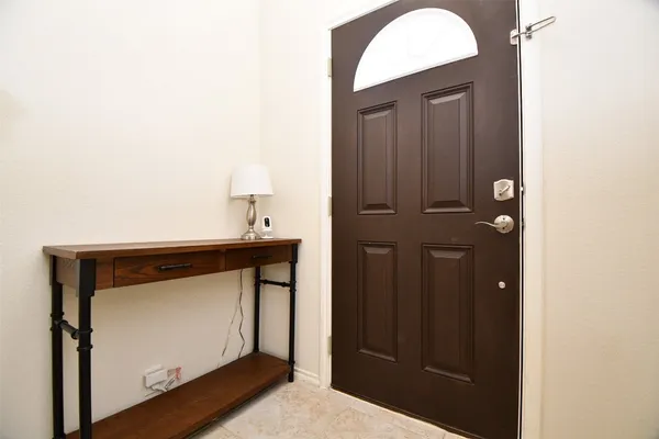 $210,000 | 13600 Breton Ridge Street, Unit 16B, Houston, TX 77070