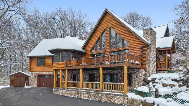 $830,000 | N8434 County Road O, Wisconsin Dells, WI 53965