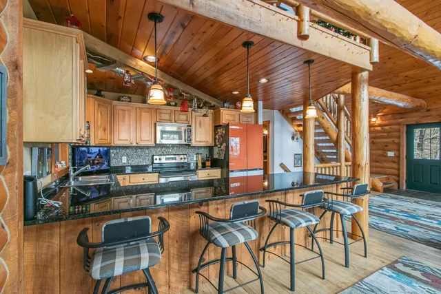 $830,000 | N8434 County Road O, Wisconsin Dells, WI 53965