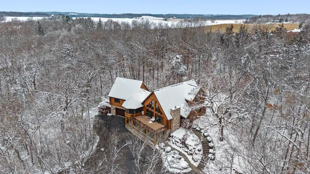 $830,000 | N8434 County Road O, Wisconsin Dells, WI 53965