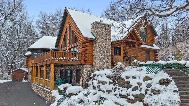 $830,000 | N8434 County Road O, Wisconsin Dells, WI 53965