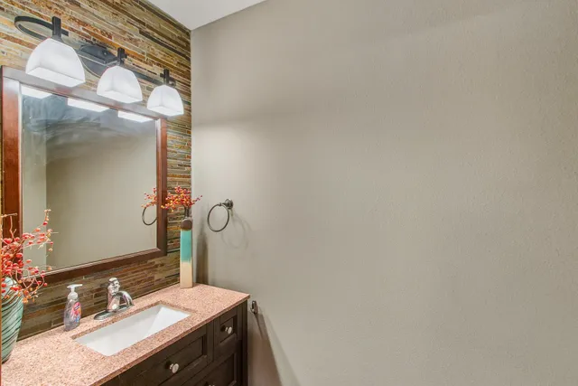 $830,000 | N8434 County Road O, Wisconsin Dells, WI 53965