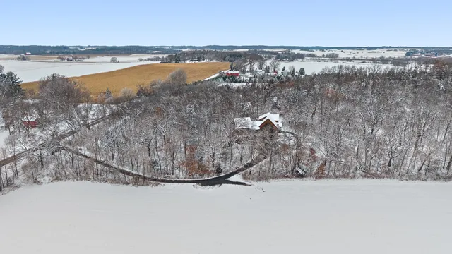 $830,000 | N8434 County Road O, Wisconsin Dells, WI 53965