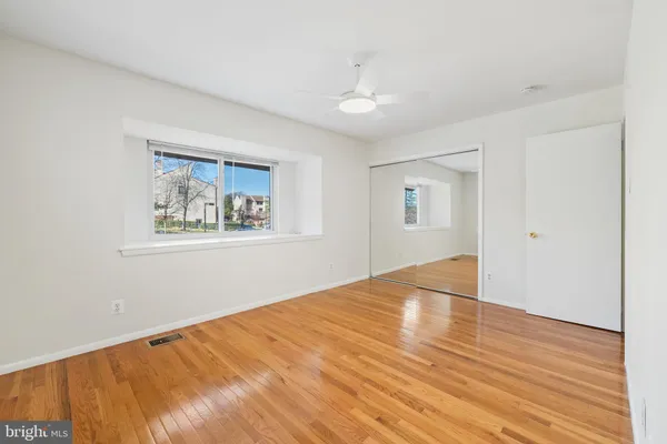 $3,200 | 3085 Hawthorne Drive Northeast, Unit 3085, Washington, DC 20017