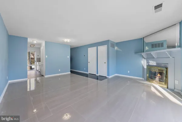 $3,200 | 3085 Hawthorne Drive Northeast, Unit 3085, Washington, DC 20017