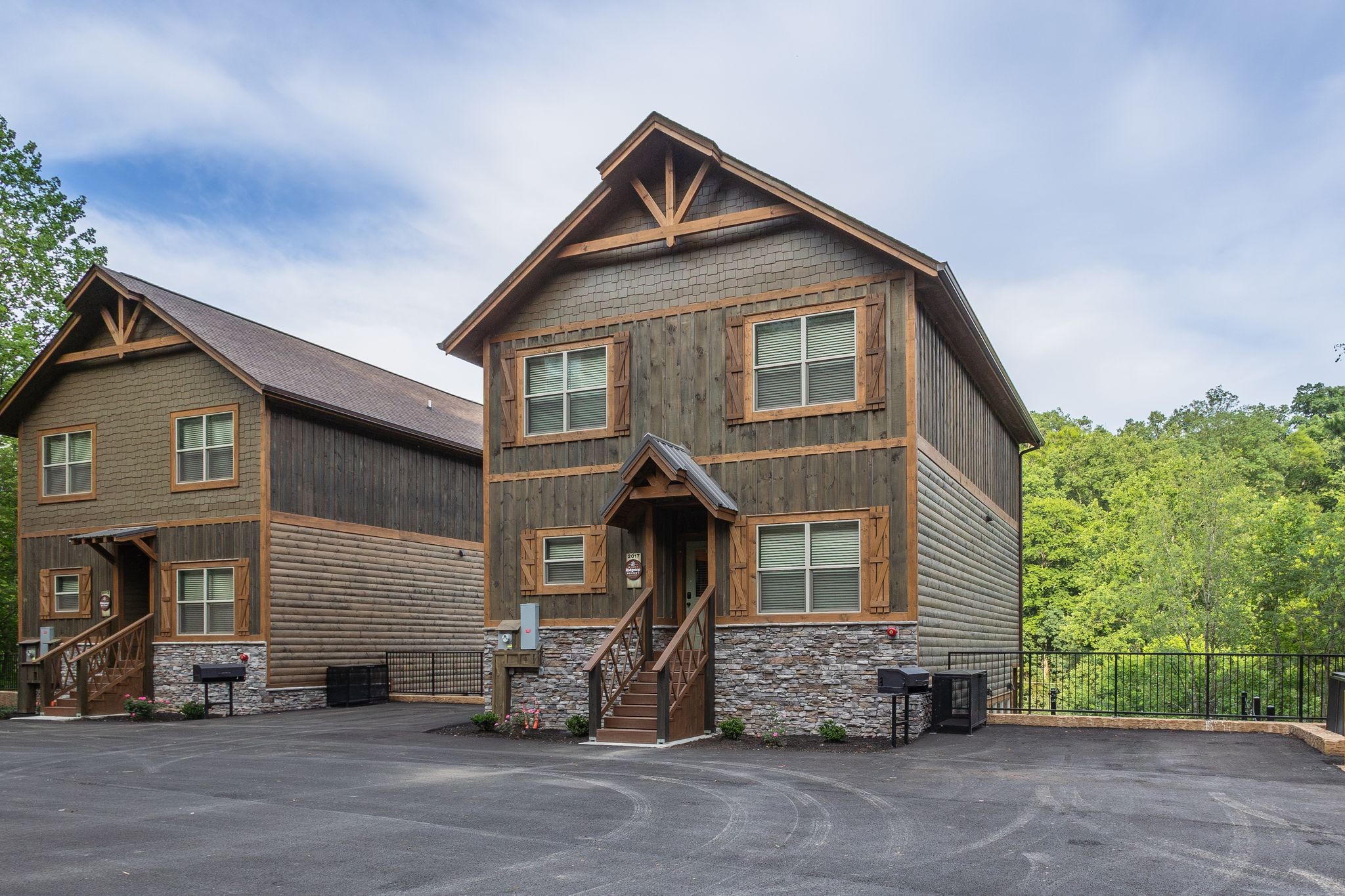 2017 Myrtle Way Pigeon Forge, TN 37863 - Photo 3 of 57 Gallery Image 3