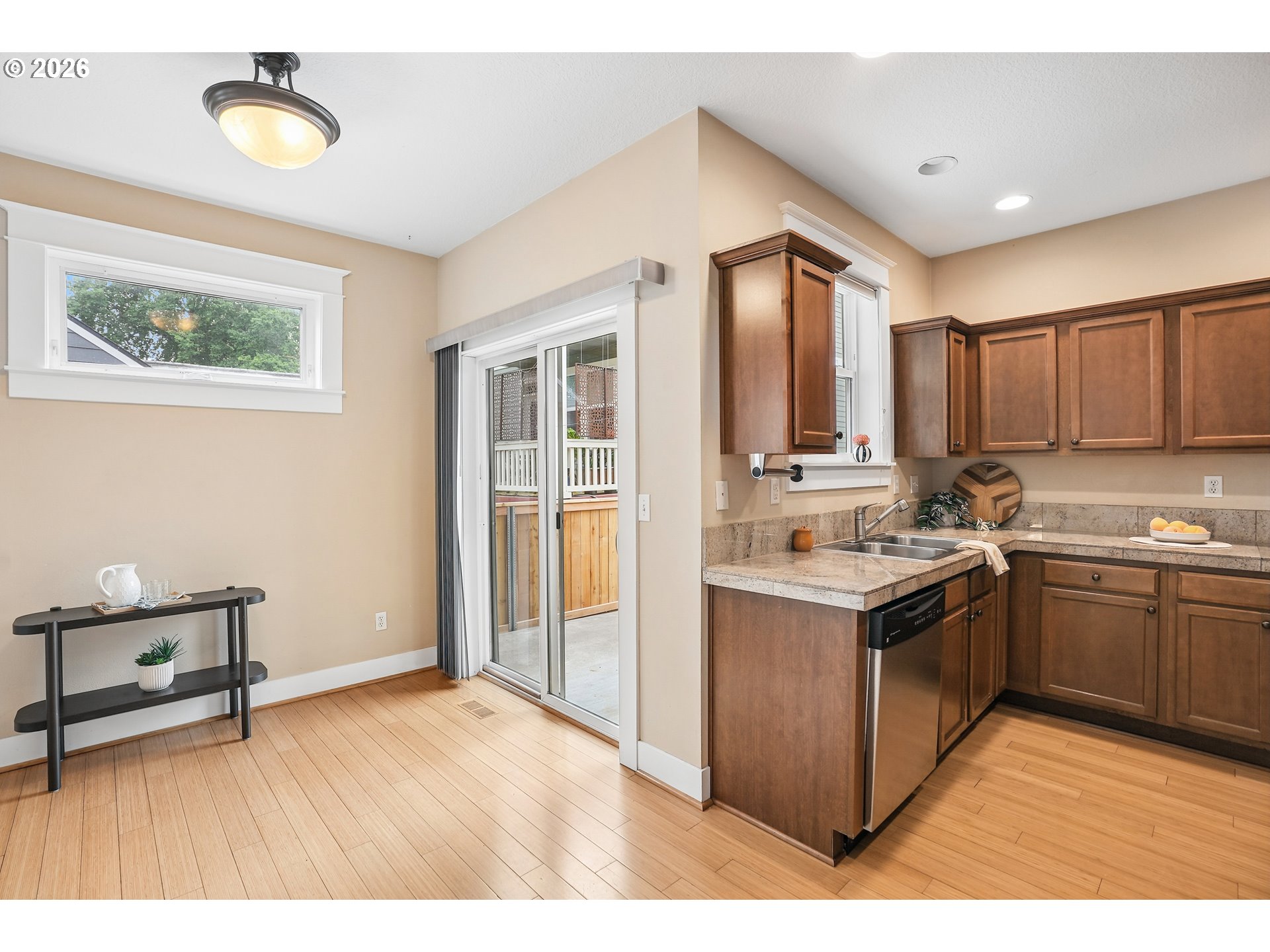 3262 Northeast Rosa Parks Way Portland, OR 97211 - Photo 18 of 33