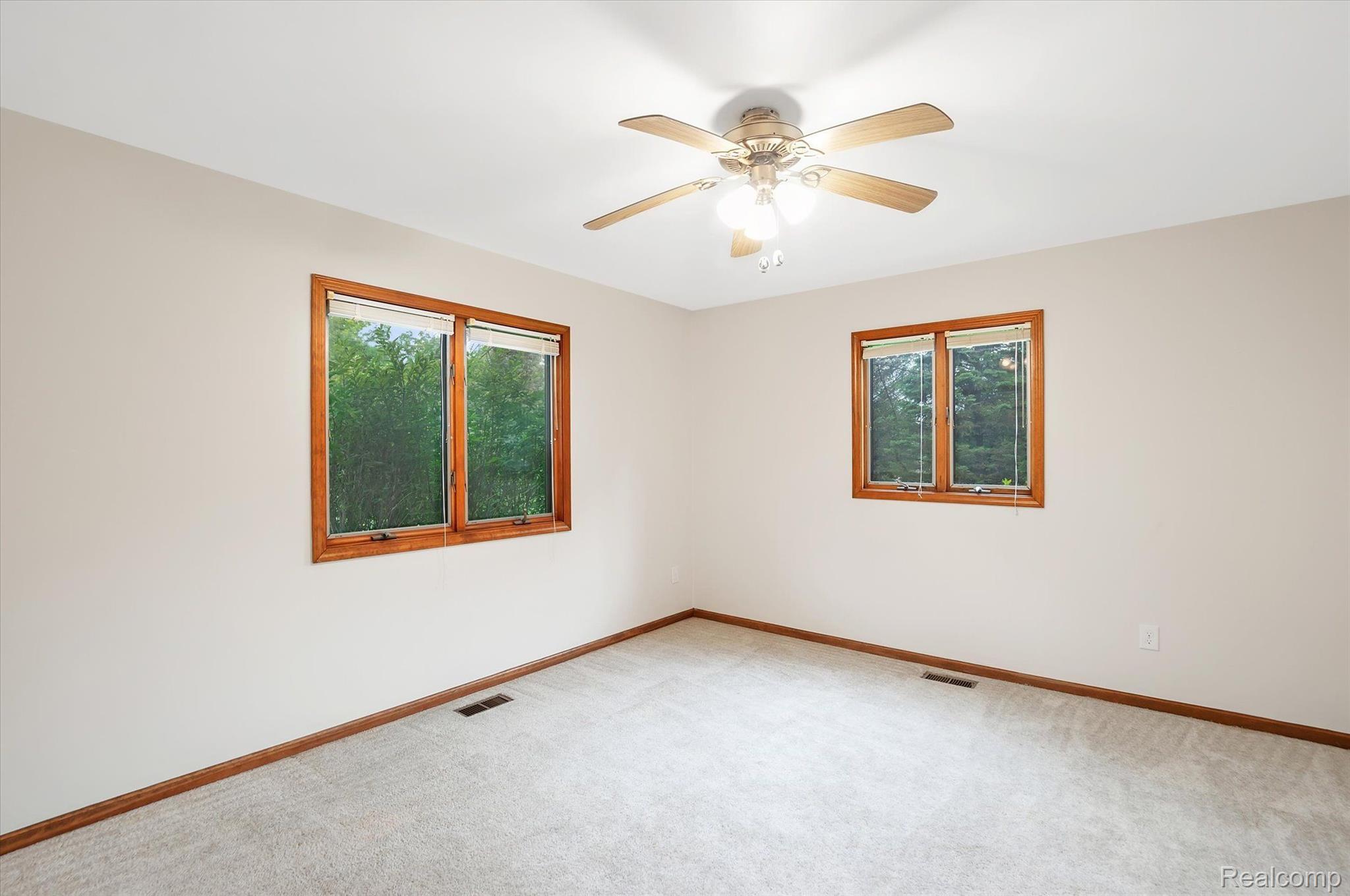 1674 North Hacker Road Howell, MI 48843 - Photo 19 of 40 1674 N Hacker Road