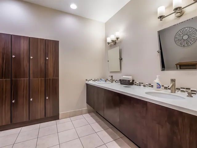 $1,570,000 | 1255 North Gulfstream Avenue, Unit 402, Sarasota, FL 34236