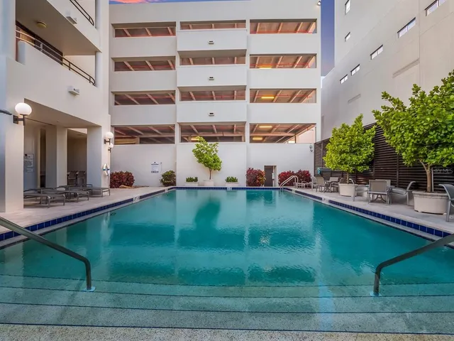 $1,570,000 | 1255 North Gulfstream Avenue, Unit 402, Sarasota, FL 34236