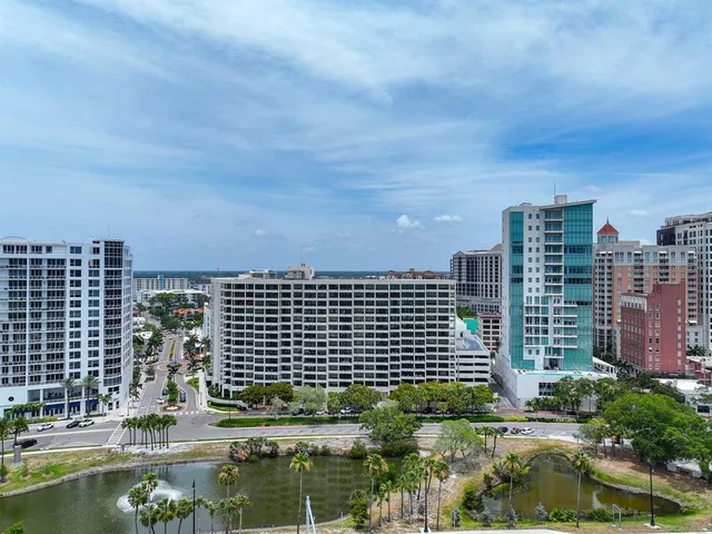 $1,570,000 | 1255 North Gulfstream Avenue, Unit 402, Sarasota, FL 34236