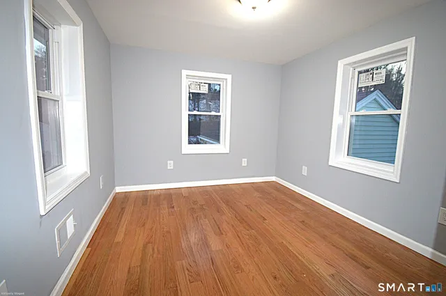 $2,800 | 17 Railroad Avenue, Farmington, CT 06085