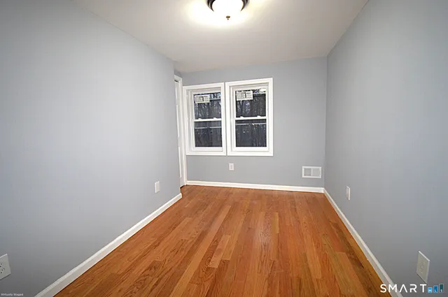 $2,800 | 17 Railroad Avenue, Farmington, CT 06085