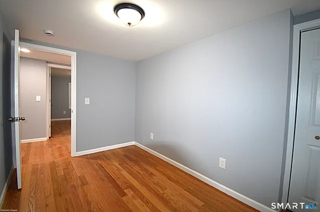 $2,800 | 17 Railroad Avenue, Farmington, CT 06085