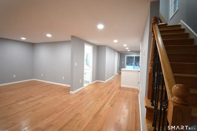 $2,800 | 17 Railroad Avenue, Farmington, CT 06085