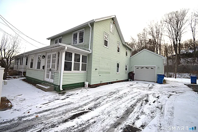 $2,800 | 17 Railroad Avenue, Farmington, CT 06085