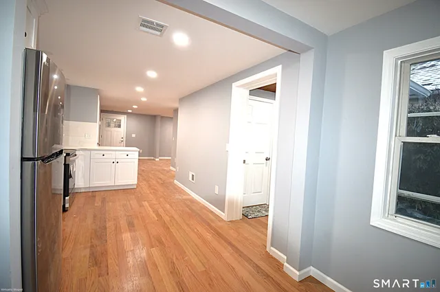 $2,800 | 17 Railroad Avenue, Farmington, CT 06085