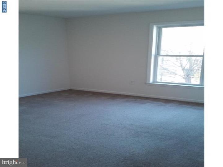 888 3rd Street Whitehall, PA 18052 - Photo 9 of 18