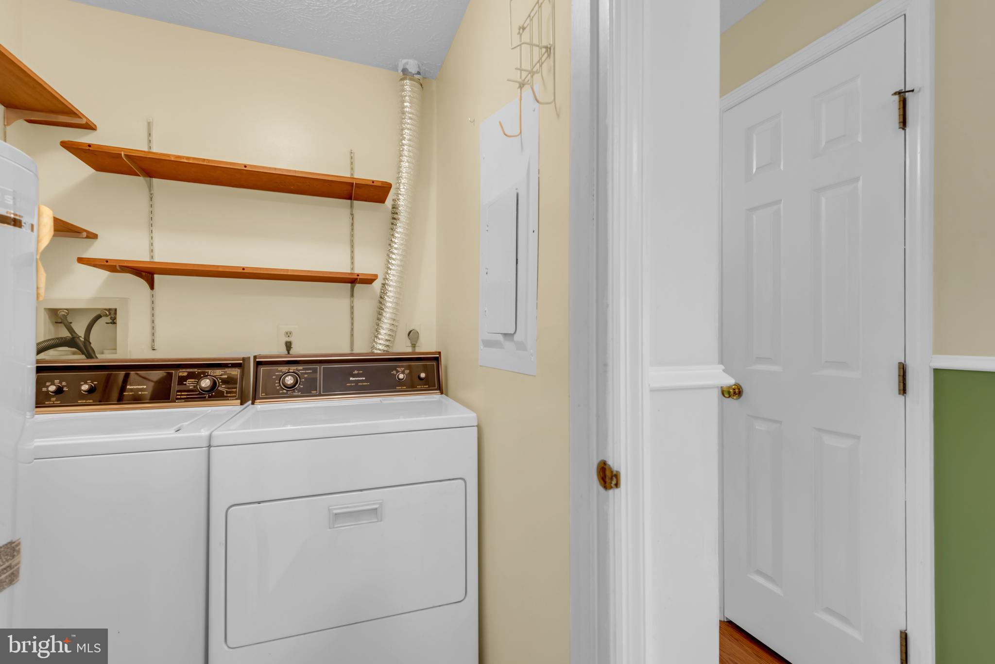 657 Deering Road, Unit 3E Pasadena, MD 21122 - Photo 24 of 27 Laundry Room