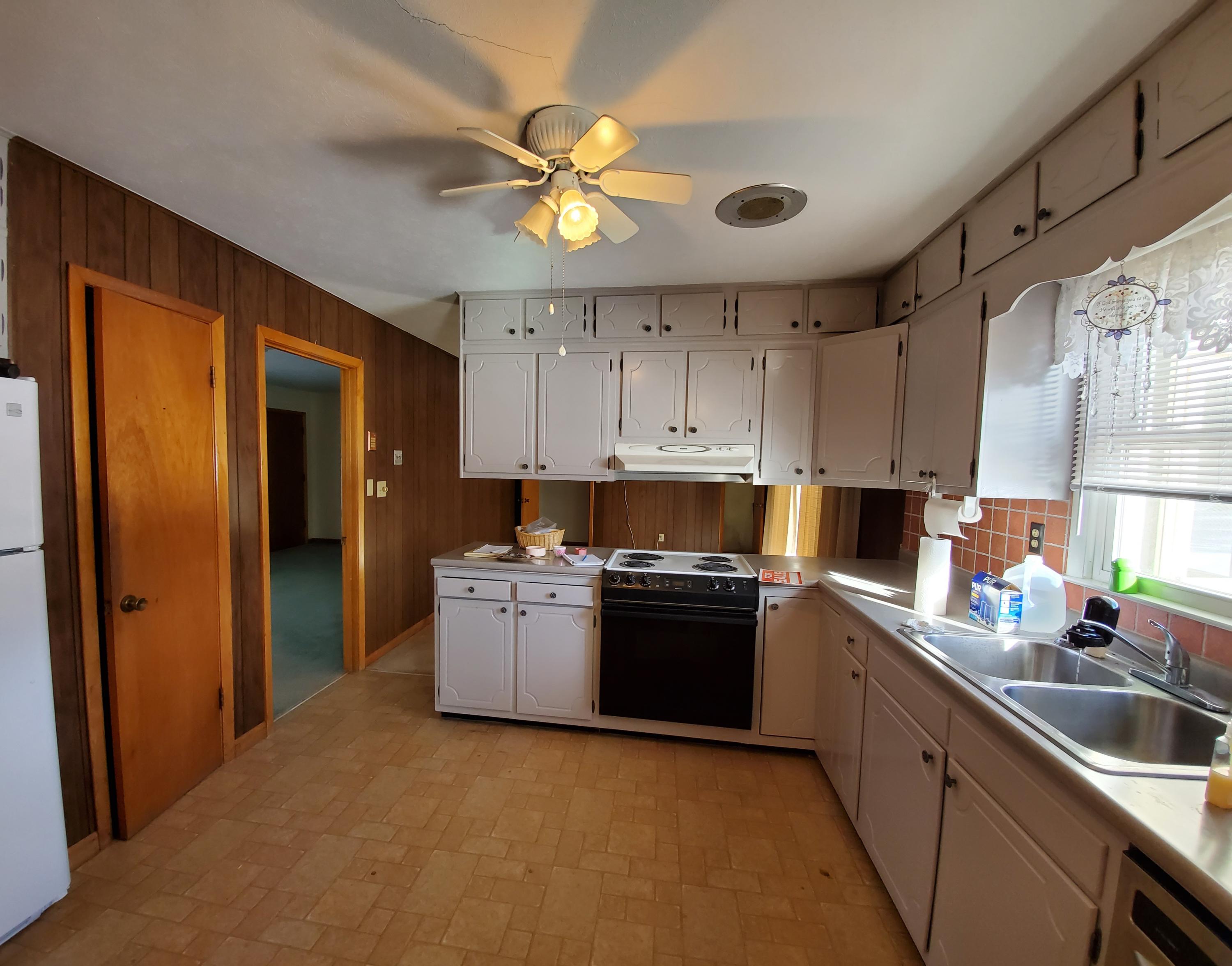 360 Parkey Road Ewing, VA 24248 - Photo 10 of 25 20201227_142646