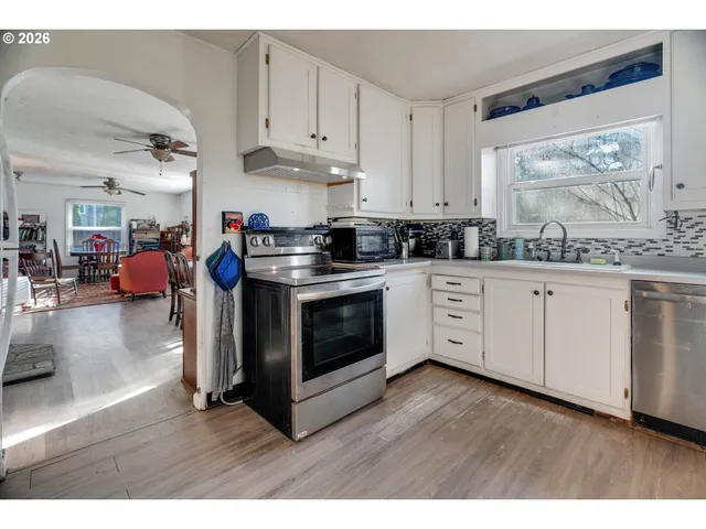 $415,000 | 16901 Southeast Ivon Street, Portland, OR 97236