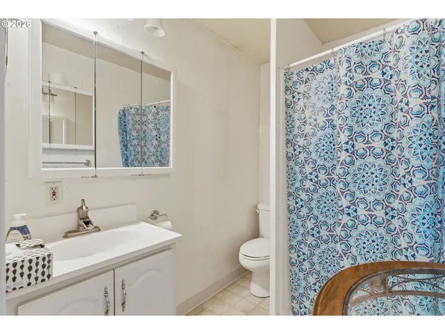 $415,000 | 16901 Southeast Ivon Street, Portland, OR 97236