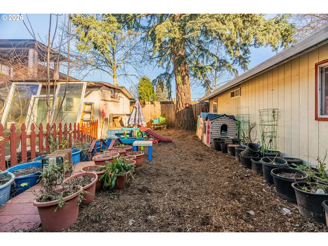 $415,000 | 16901 Southeast Ivon Street, Portland, OR 97236