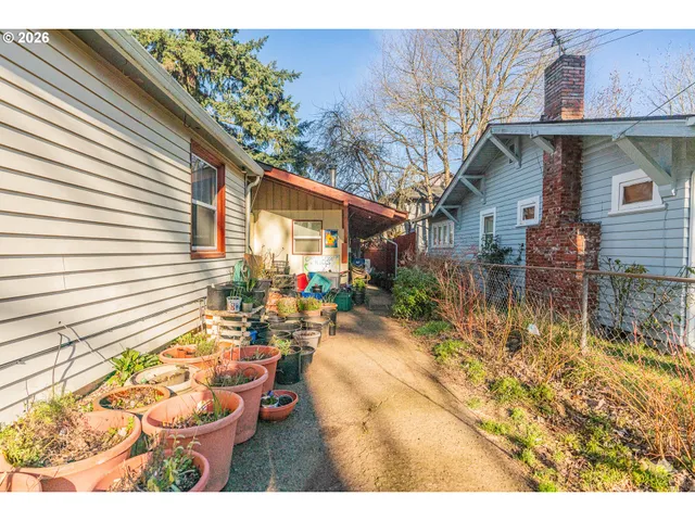 $415,000 | 16901 Southeast Ivon Street, Portland, OR 97236