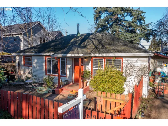 $415,000 | 16901 Southeast Ivon Street, Portland, OR 97236