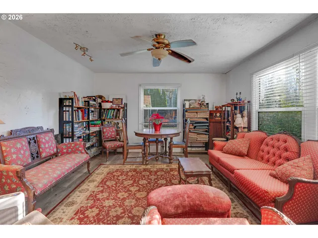 $415,000 | 16901 Southeast Ivon Street, Portland, OR 97236