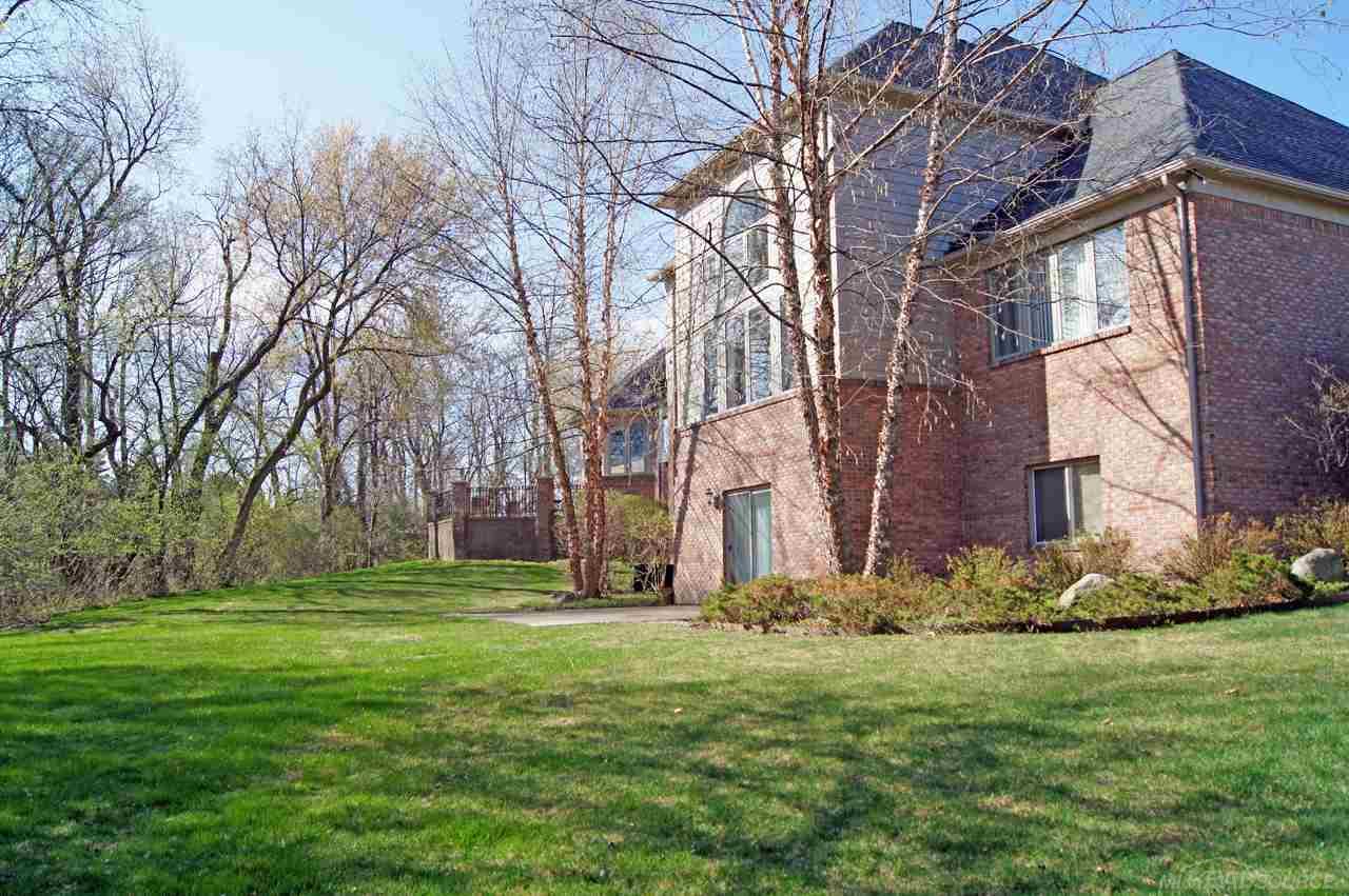 1812 Fox Run Rochester, MI 48306 - Photo 21 of 58 31241619-20.JPG